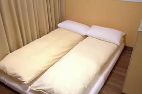 Ueno House VIP