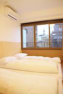 Ueno House VIP