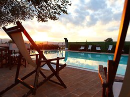 Apartment in Umbria With Pool & BBQ