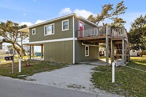 Mi Faro 2 Bedroom Duplex by RedAwning