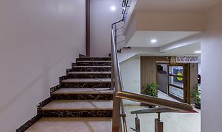 Treebo Hiland Suites