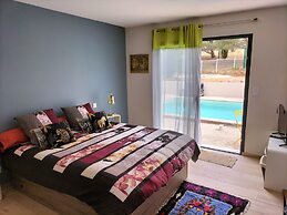 Les garrigues Ensoleillées