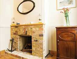 2-bed 2- Bath Cottage Half Price Monthly Booking
