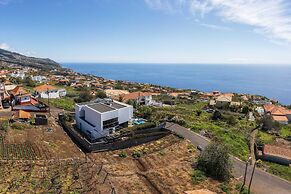 Pool, Garden and sea View - Villa Hibiscus