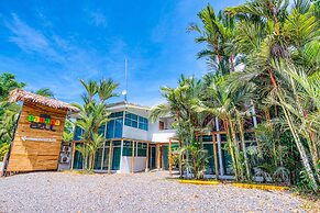 CariPro Apartments