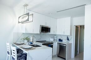 Dolphin Suites