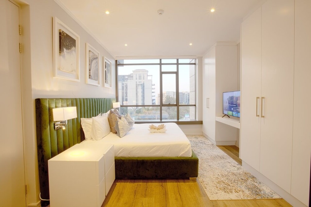 Azalia Apartments