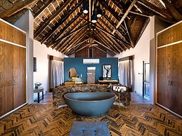 Babohi at Qwabi Private Game Reserve