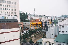 Ha Na Hotel Da Lat