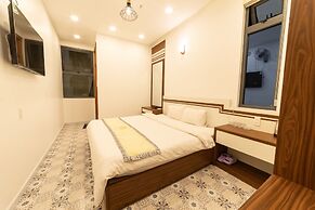 Ha Na Hotel Da Lat