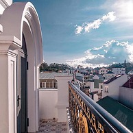 Ha Na Hotel Da Lat
