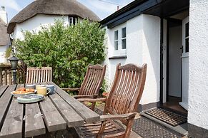 Rose Thatch
