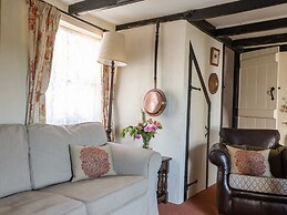 Rose Thatch