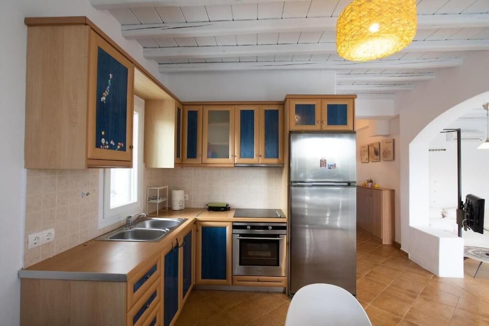 Dreamscape 3-Bedroom Mykonos Hideaway