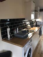 Modern Penthouse With Views in Stroud