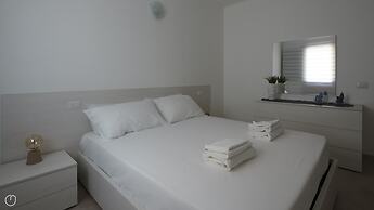 Welcomely - Xenia Boutique House - Apt 7