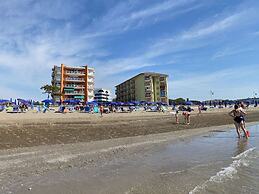 Beachside Apartment for 4 in Caorle