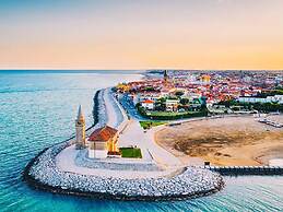 Beachside Apartment for 4 in Caorle