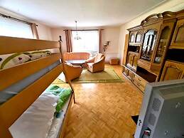 Ferienhaus in Barenstein bei Grunen Hugeln