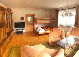 Ferienhaus in Barenstein bei Grunen Hugeln