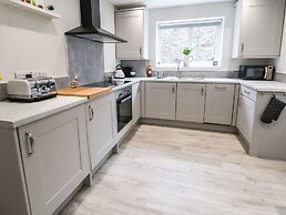 4 Railway Terrace