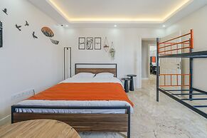 Manu Startup House