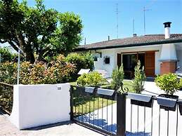 Inviting Porto Santa Villa for 6
