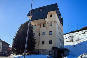 Large Heated Apartment Comfortable on the Slopes