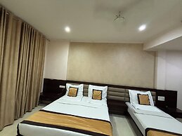 Hotel Akanksha