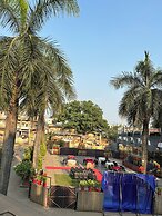 Hotel Akanksha