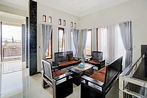 OYO Life 90472 Villa Dua Dua