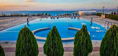DEDEMAN VAN RESORT & AQUA