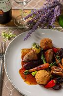 REED Boutique HOTEL & BISTRO