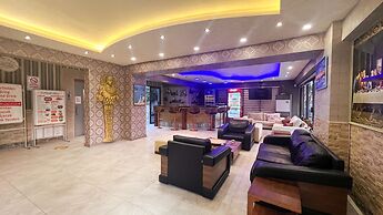 Saturn Hotel