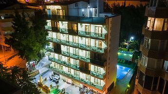 Saturn Hotel