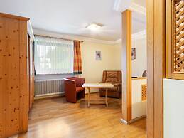 Studio in Saalbach Near Ski Slopes