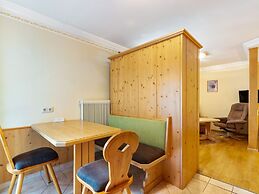 Studio in Saalbach Near Ski Slopes