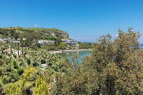 Hiddenbay Urla