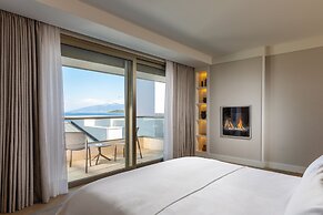 Hiddenbay Urla