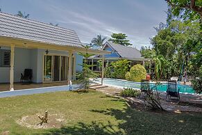 Seven Palms Villa