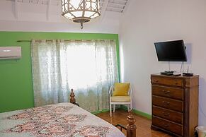 Seven Palms Villa