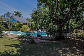 Seven Palms Villa