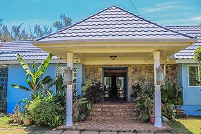Seven Palms Villa
