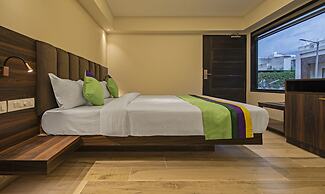 Treebo Pink City Grand