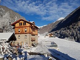 Hotel Chalet Val di Rabbi