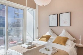 Cozy 1BR with balcony sea view