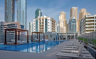 Cozy 1BR with balcony sea view