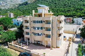 Hotel Dana