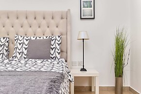 Cozy 1BR apartment Marina Crown