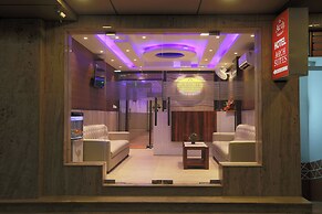 Hotel Arch Suites
